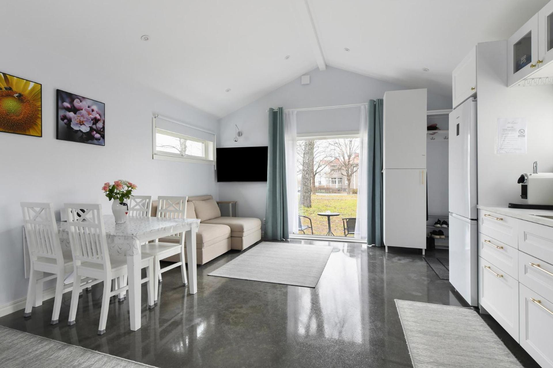 Egen Villa I Centrala Gaevle - Park House 5A Eksteriør billede